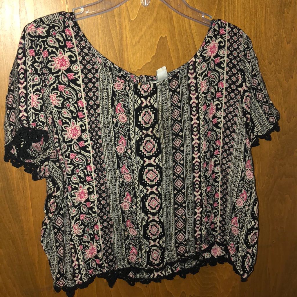Patterned Crop